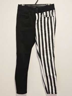 🤍 Hot Topic Split Leg Black & Striped Skinny Jeans 🖤